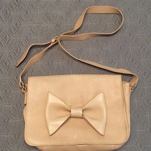 Authentic Valentino Garavani Red V Crossbody Bag, Leather, Gorgeous Vintage, EUC